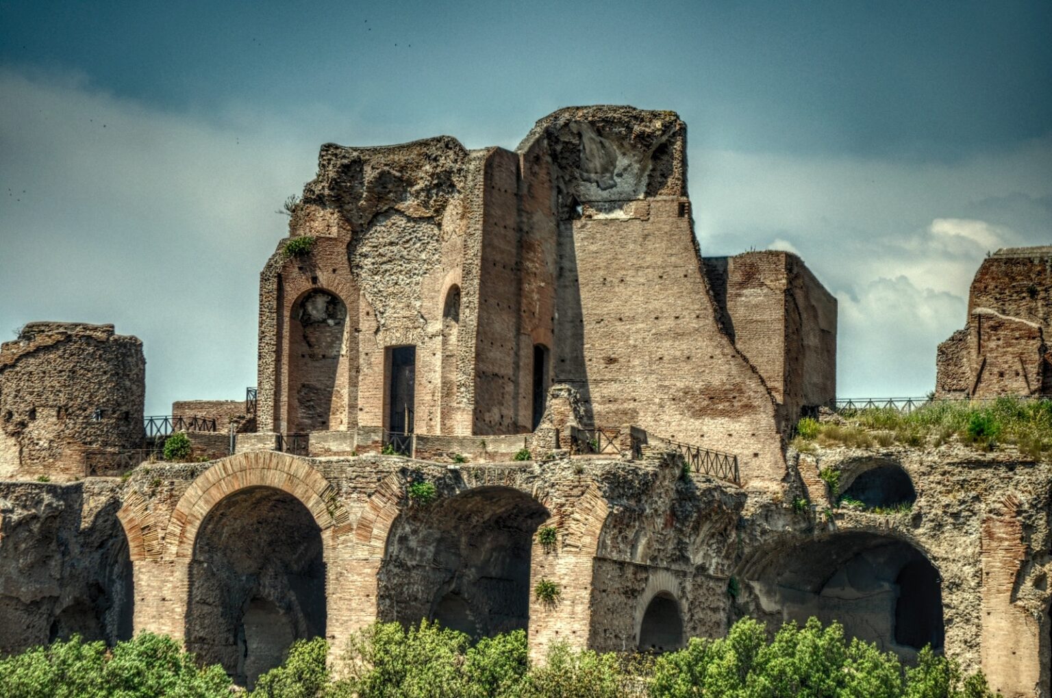 DOMUS ROMANA Características de la clásica vivienda de los romanos